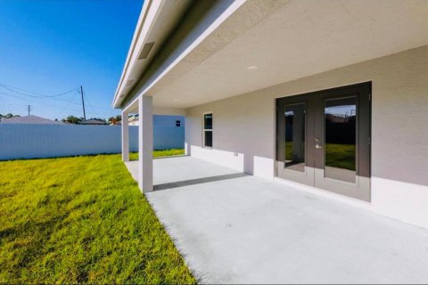Villa ou maison à vendre à Port St. Lucie, Floride: 4 chambres, 190.45 m2 № 2083528 - photo 7