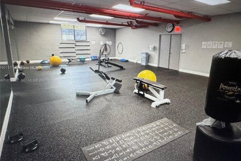 Appartement à louer à Hallandale Beach, Floride: 1 chambre, 85.01 m2 № 1997521 - photo 23