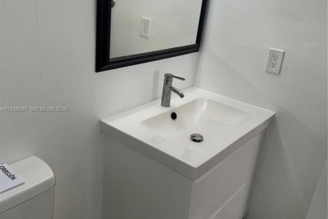 Appartement à louer à Hallandale Beach, Floride: 1 chambre, 85.01 m2 № 1997521 - photo 12