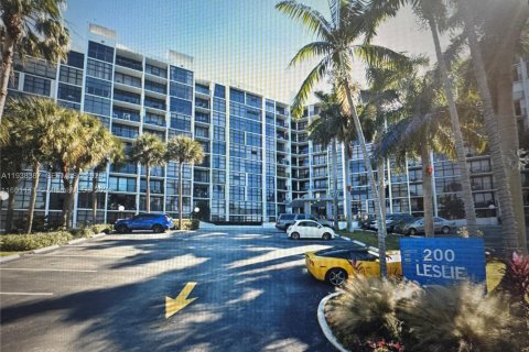 Appartement à Hallandale Beach, Floride 1 chambre, 85.01 m2 № 1997521