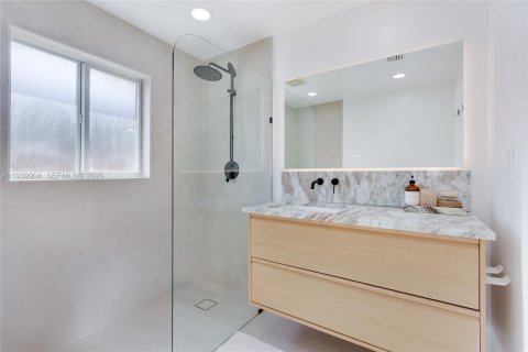 Villa ou maison à vendre à Fort Lauderdale, Floride: 2 chambres, 109.07 m2 № 1998818 - photo 9