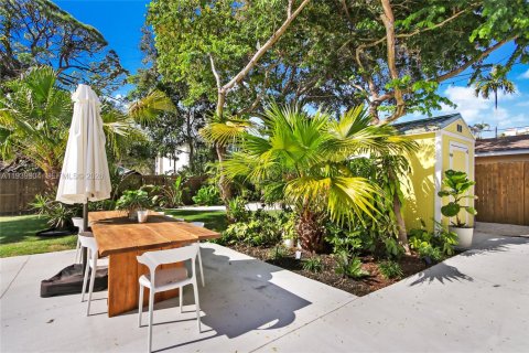Villa ou maison à vendre à Fort Lauderdale, Floride: 2 chambres, 109.07 m2 № 1998818 - photo 13