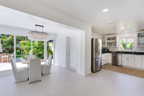 Villa ou maison à vendre à Fort Lauderdale, Floride: 2 chambres, 109.07 m2 № 1998818 - photo 6