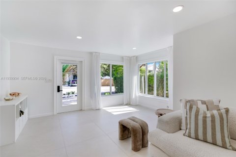 Villa ou maison à vendre à Fort Lauderdale, Floride: 2 chambres, 109.07 m2 № 1998818 - photo 4