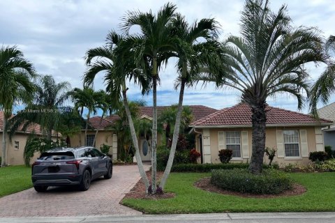 Villa ou maison à vendre à Port St. Lucie, Floride: 4 chambres, 221.29 m2 № 1922731 - photo 1