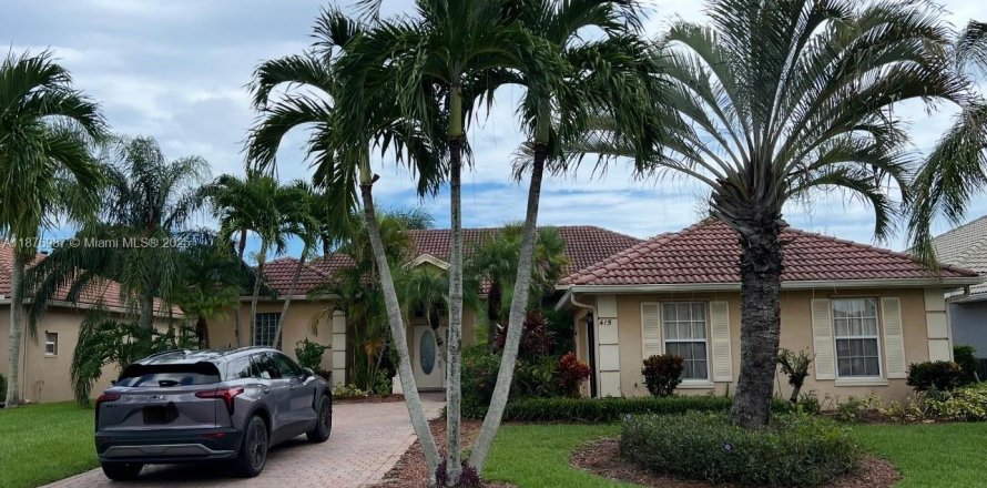 Villa ou maison à Port St. Lucie, Floride 4 chambres, 221.29 m2 № 1922731