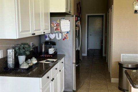 Villa ou maison à vendre à Port St. Lucie, Floride: 4 chambres, 221.29 m2 № 1922731 - photo 26