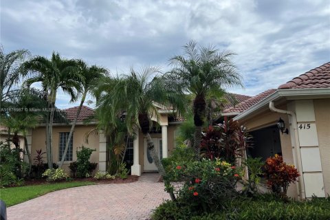 Villa ou maison à vendre à Port St. Lucie, Floride: 4 chambres, 221.29 m2 № 1922731 - photo 3