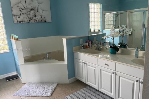 Villa ou maison à vendre à Port St. Lucie, Floride: 4 chambres, 221.29 m2 № 1922731 - photo 18