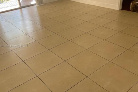 Condominio en venta en Pembroke Pines, Florida, 2 dormitorios, 104.98 m2 № 1924955 - foto 5