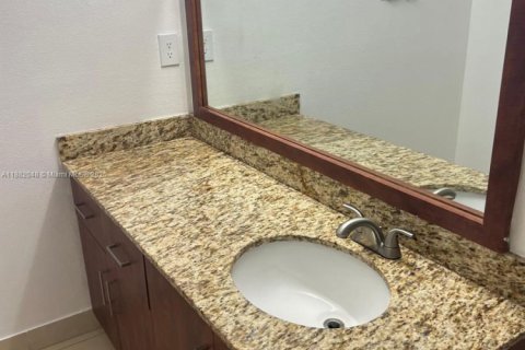 Condominio en venta en Pembroke Pines, Florida, 2 dormitorios, 104.98 m2 № 1924955 - foto 15