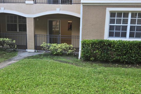 Condominio en venta en Pembroke Pines, Florida, 2 dormitorios, 104.98 m2 № 1924955 - foto 23