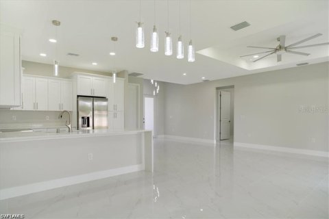 House in Lehigh Acres, Florida 3 bedrooms, 142.7 sq.m. № 1768978 - photo 6
