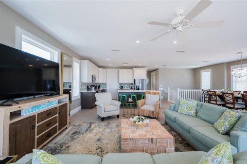 House in Bradenton Beach, Florida 6 bedrooms, 288.28 sq.m. № 1747524 - photo 7