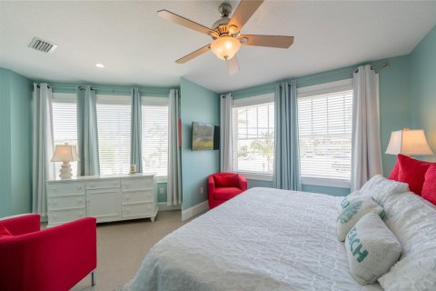 House in Bradenton Beach, Florida 6 bedrooms, 288.28 sq.m. № 1747524 - photo 27