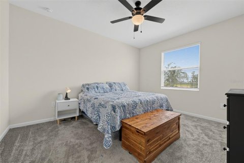 House in Groveland, Florida 4 bedrooms, 196.02 sq.m. № 2395914 - photo 20