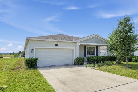 House in Groveland, Florida 4 bedrooms, 196.02 sq.m. № 2395914 - photo 2