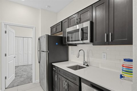 House in Groveland, Florida 4 bedrooms, 196.02 sq.m. № 2395914 - photo 6