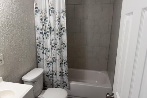 Apartamento en alquiler en Fort Lauderdale, Florida, 2 dormitorios, 74.32 m2 № 2085774 - foto 13