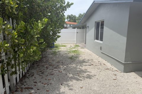 Apartamento en alquiler en Fort Lauderdale, Florida, 2 dormitorios, 74.32 m2 № 2085774 - foto 15