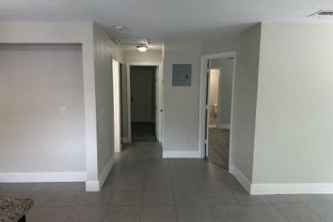 Apartamento en alquiler en Fort Lauderdale, Florida, 2 dormitorios, 74.32 m2 № 2085774 - foto 7