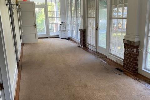 Propiedad comercial en alquiler en Oxford, Florida № 2234886 - foto 15