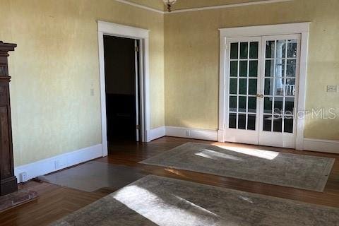 Propiedad comercial en alquiler en Oxford, Florida № 2234886 - foto 6