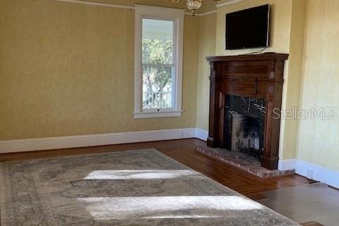 Propiedad comercial en alquiler en Oxford, Florida № 2234886 - foto 7