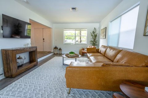 Купить виллу или дом в Делрей-Бич, Флорида 5 спален, 245.26м2, № 1997877 - фото 3