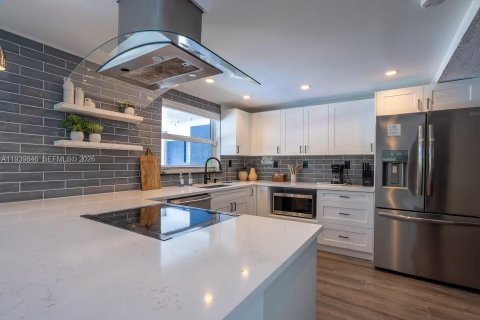 Купить виллу или дом в Делрей-Бич, Флорида 5 спален, 245.26м2, № 1997877 - фото 6