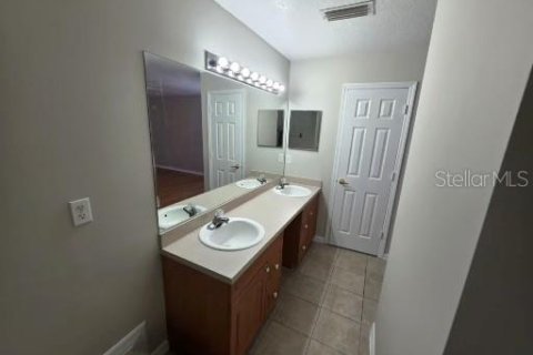 Touwnhouse à louer à Davenport, Floride: 3 chambres, 168.25 m2 № 2196932 - photo 12