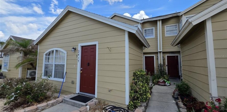Touwnhouse à Davenport, Floride 3 chambres, 168.25 m2 № 2196932