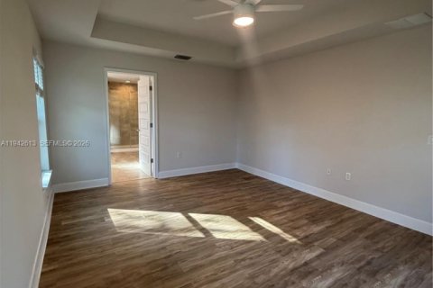 Villa ou maison à louer à Lehigh Acres, Floride: 4 chambres, 196.3 m2 № 2000083 - photo 15