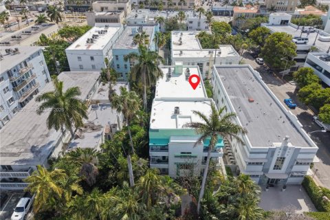 Condo in Miami Beach, Florida, 1 bedroom  № 2052310 - photo 28