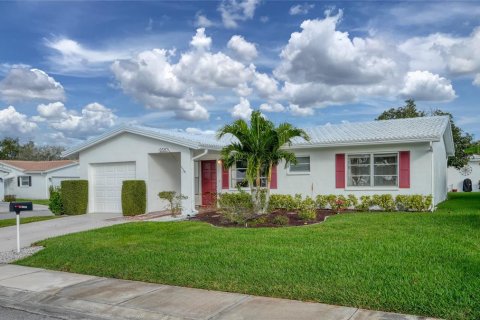 Condominio en venta en Pinellas Park, Florida, 2 dormitorios, 123.75 m2 № 2099871 - foto 2