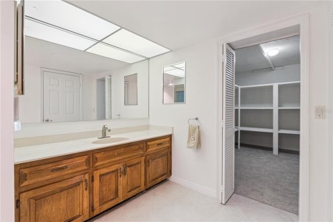 Condo in Orlando, Florida, 3 bedrooms  № 2098321 - photo 25