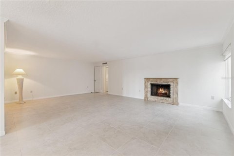 Condo in Orlando, Florida, 3 bedrooms  № 2098321 - photo 19
