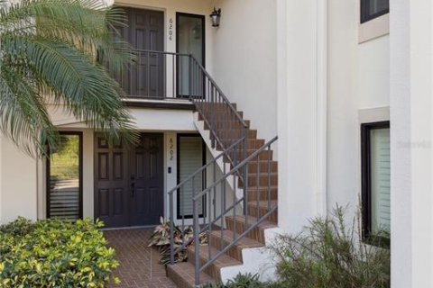 Condo in Orlando, Florida, 3 bedrooms  № 2098321 - photo 9