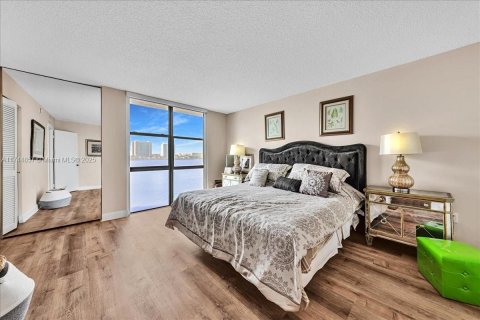 Condo in Sunny Isles Beach, Florida, 1 bedroom  № 1692998 - photo 20