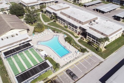Condominio en venta en New Port Richey, Florida, 2 dormitorios, 101.08 m2 № 1602295 - foto 7