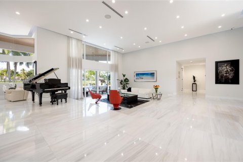 Casa en venta en Weston, Florida, 5 dormitorios, 616.5 m2 № 1979153 - foto 27