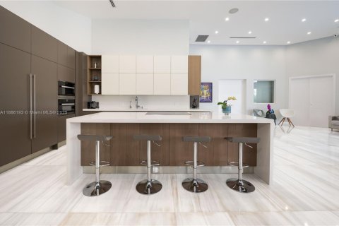 Casa en venta en Weston, Florida, 5 dormitorios, 616.5 m2 № 1979153 - foto 9