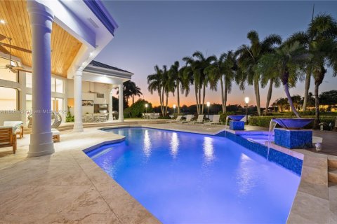 Casa en venta en Weston, Florida, 5 dormitorios, 616.5 m2 № 1979153 - foto 30