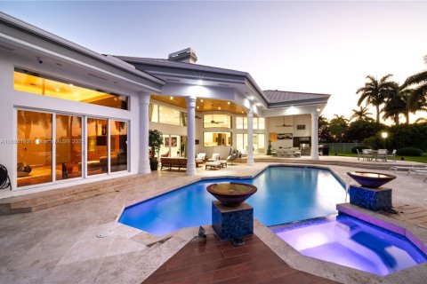 Casa en venta en Weston, Florida, 5 dormitorios, 616.5 m2 № 1979153 - foto 28