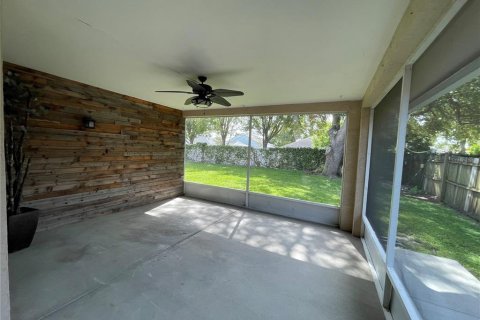 Casa en alquiler en Brandon, Florida, 3 dormitorios, 144.28 m2 № 1901350 - foto 16