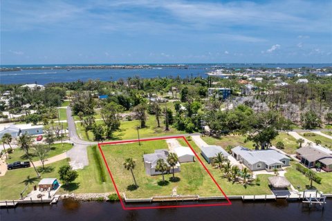 House in Englewood, Florida 2 bedrooms, 104.89 sq.m. № 1829997 - photo 12