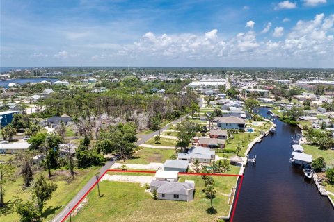 House in Englewood, Florida 2 bedrooms, 104.89 sq.m. № 1829997 - photo 15