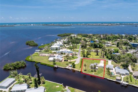 House in Englewood, Florida 2 bedrooms, 104.89 sq.m. № 1829997 - photo 8