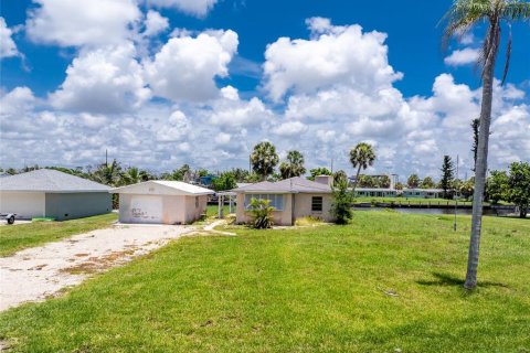 House in Englewood, Florida 2 bedrooms, 104.89 sq.m. № 1829997 - photo 2