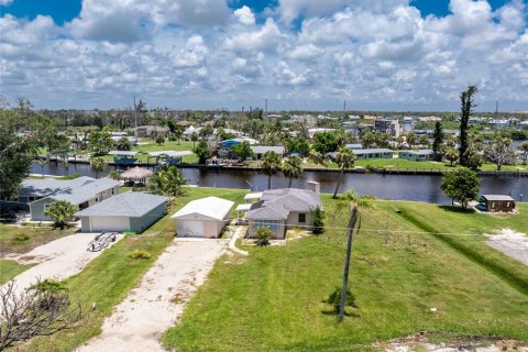 House in Englewood, Florida 2 bedrooms, 104.89 sq.m. № 1829997 - photo 21